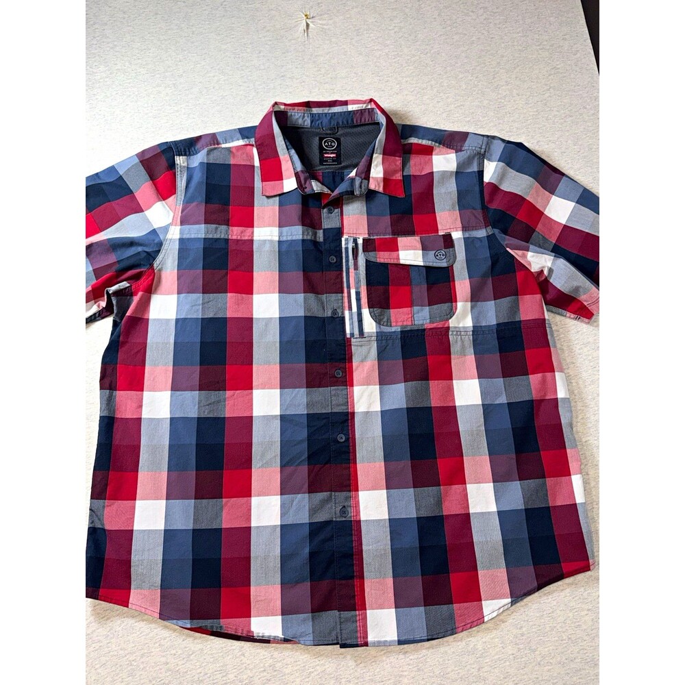 Wrangler ATG Men's 2XL Regular Fit Short Sleeve Plaid Button-Up Shirt Pockets